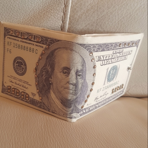 Wallet - Picture 1 of 3